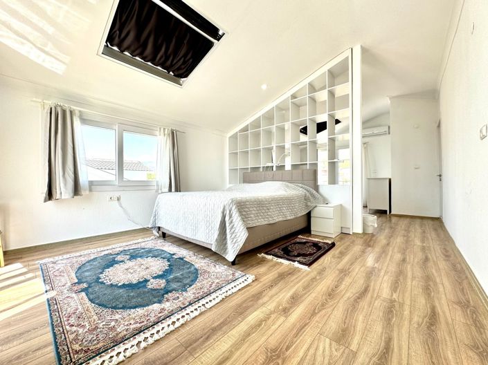 Image No.19-3 Bed Villa for sale