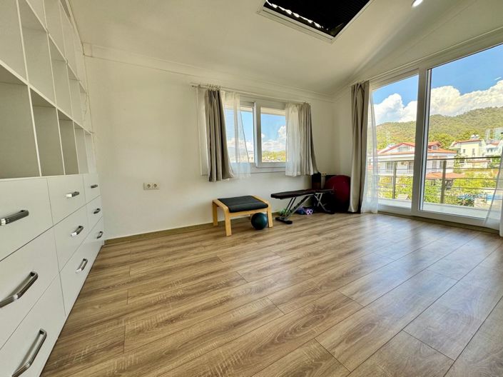 Image No.21-3 Bed Villa for sale