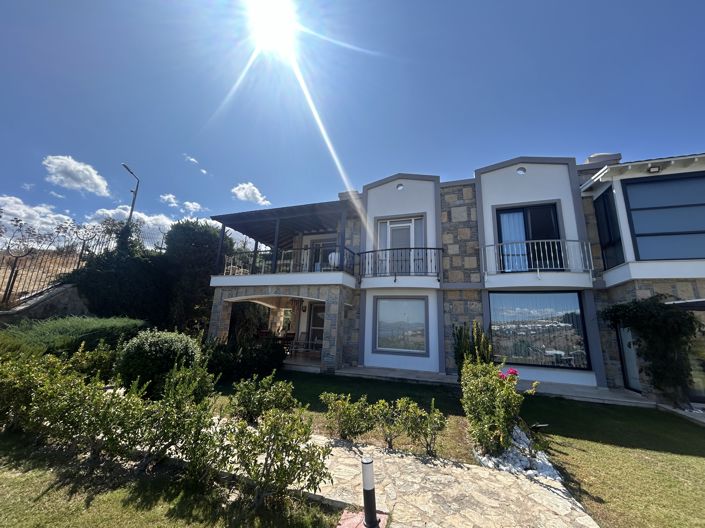 Image No.2-3 Bed Villa for sale