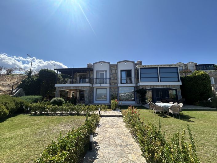 Image No.25-3 Bed Villa for sale