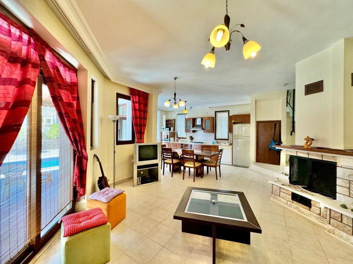 Image No.7-4 Bed Villa for sale