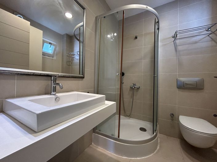 Image No.21-2 Bed Apartment for sale