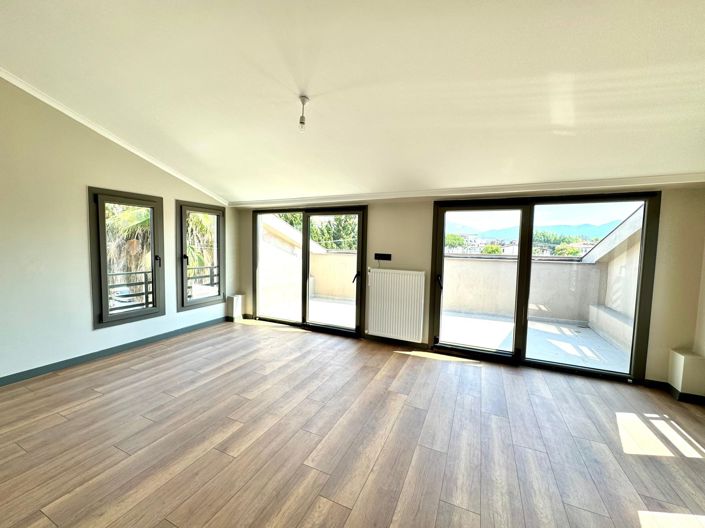 Image No.15-3 Bed Villa for sale