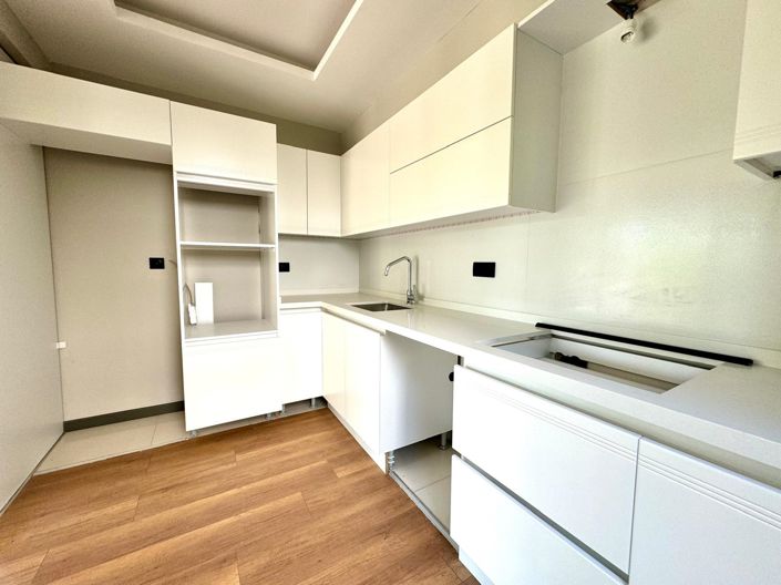 Image No.9-3 Bed Villa for sale