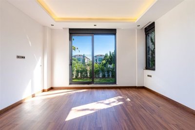 An Ultra-Modern Villa With A Private Pool For Sale in Belek, Antalya - Spacious bedrooms