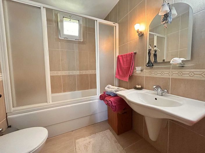 Image No.19-3 Bed Villa for sale