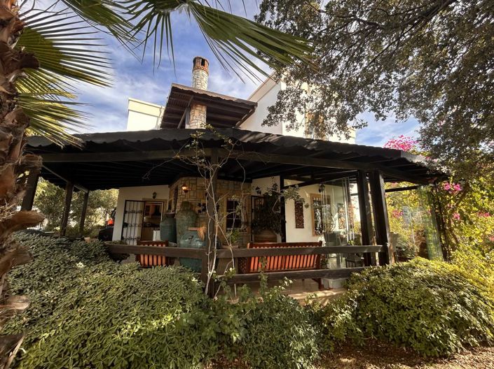 Image No.2-3 Bed Villa for sale