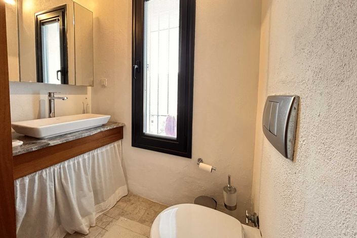 Image No.19-3 Bed Villa for sale