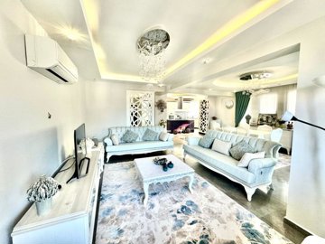 An Expansive Duplex Property For Sale In Fethiye – Bright and immaculate lounge