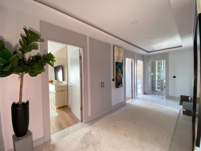 Image No.17-6 Bed Villa for sale