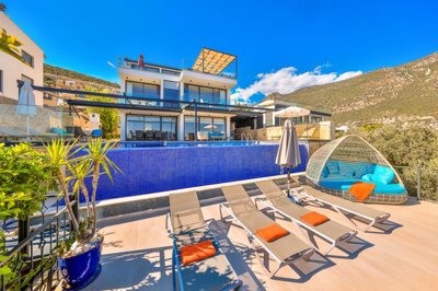 Deluxe Kalkan Property For Sale - Lower sunbathing terrace