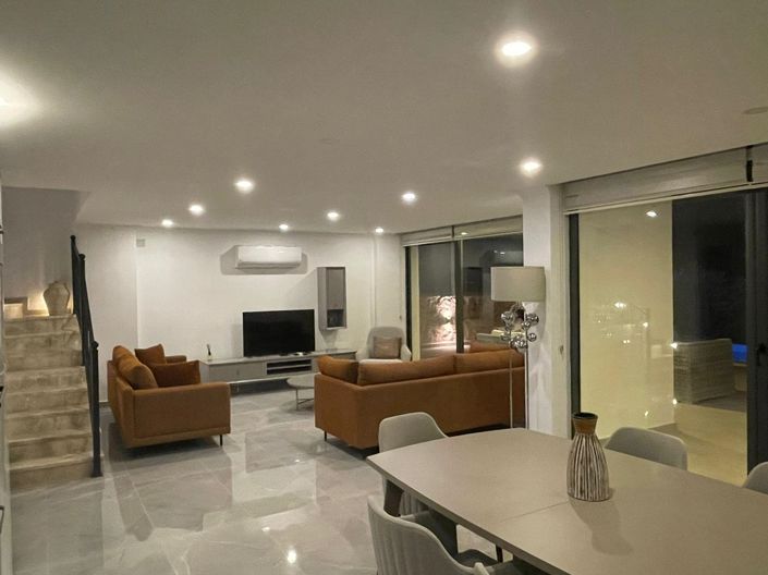 Image No.7-4 Bed Villa for sale