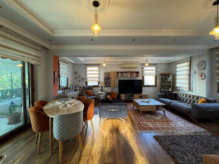 Image No.5-Villa de 4 chambres à vendre à Hisaronu