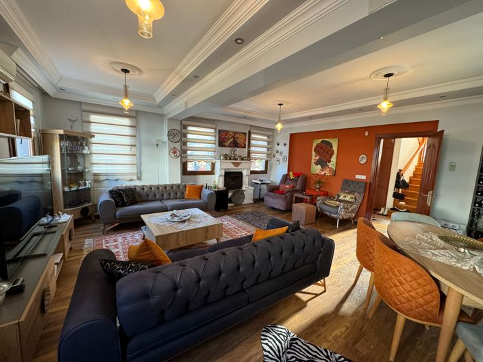 Image No.7-Villa de 4 chambres à vendre à Hisaronu