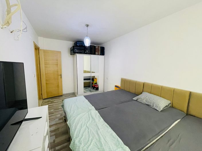 Image No.20-3 Bed Apartment for sale