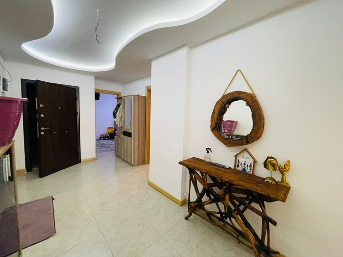 Image No.7-3 Bed Apartment for sale