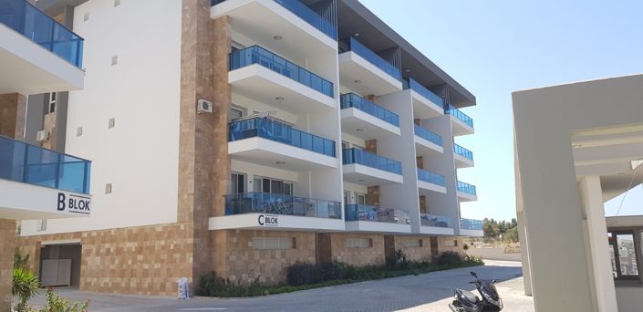 Image No.21-3 Bed Apartment for sale