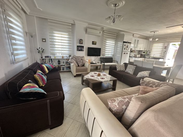 Image No.7-3 Bed Villa for sale