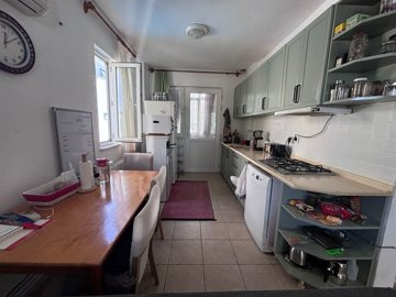 A Fully Furnished Duplex Apartment in Dalyan For Sale - Kitchen and dining areas