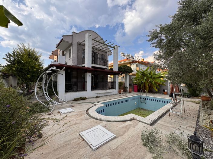 Image No.1-3 Bed Villa for sale