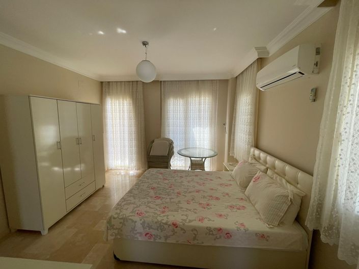 Image No.10-2 Bed Villa for sale