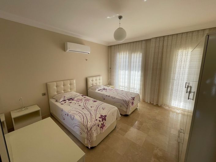 Image No.13-2 Bed Villa for sale