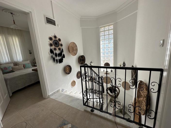 Image No.13-3 Bed Villa for sale