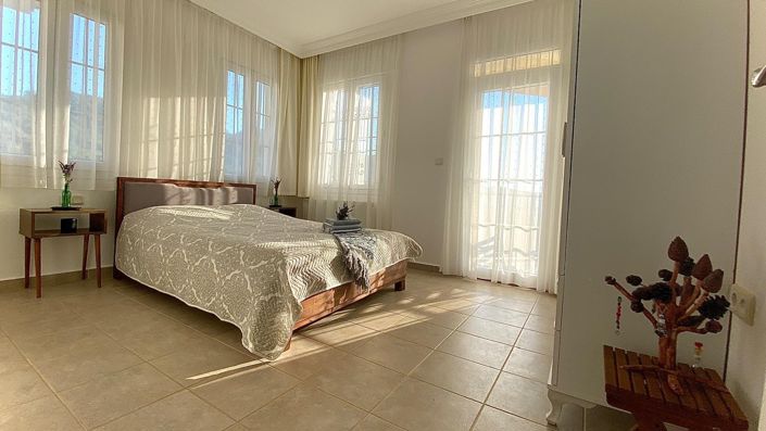 Image No.14-3 Bed Villa for sale