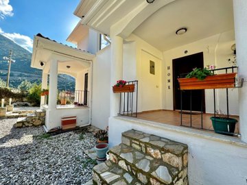 Blissful Detached Villa For Sale In Uzumlu, Fethiye - Villa's entrance porch