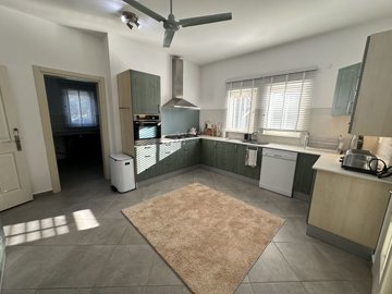 Rural Villa For Sale In Koycegiz, Dalyan - Stunning, bright and airy kitchen