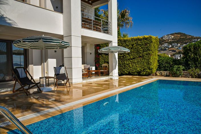 Image No.3-3 Bed Villa for sale