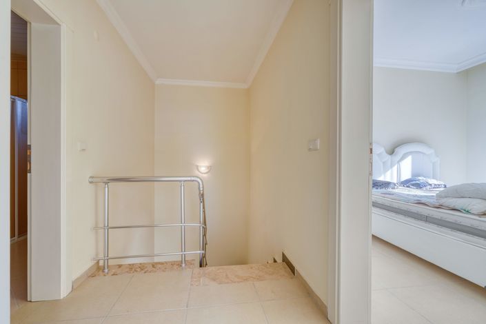 Image No.14-2 Bed Apartment for sale