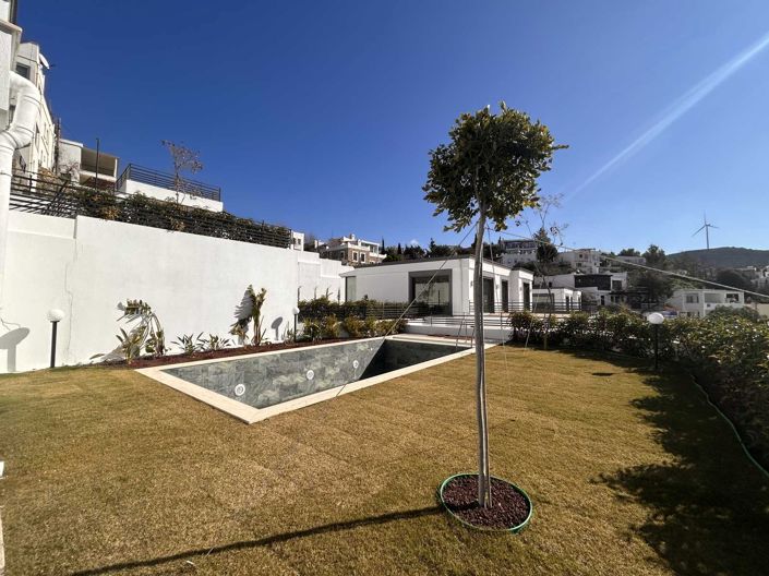 Image No.3-4 Bed Villa for sale