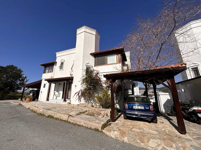 Image No.3-4 Bed Villa for sale