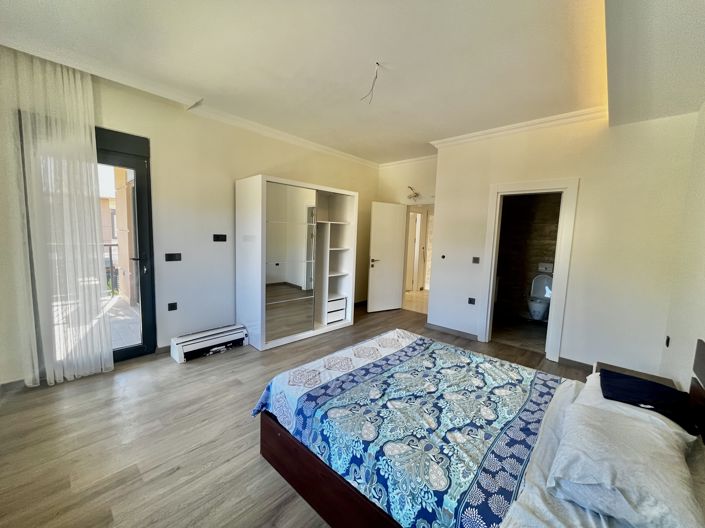 Image No.15-3 Bed Villa for sale