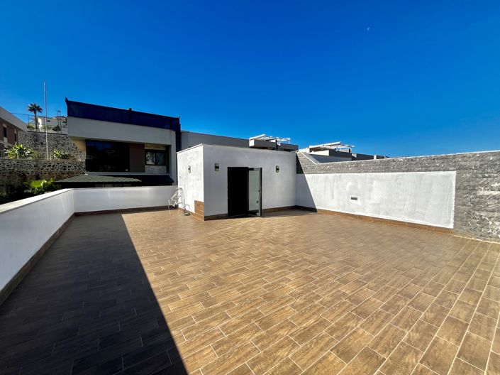 Image No.18-3 Bed Villa for sale