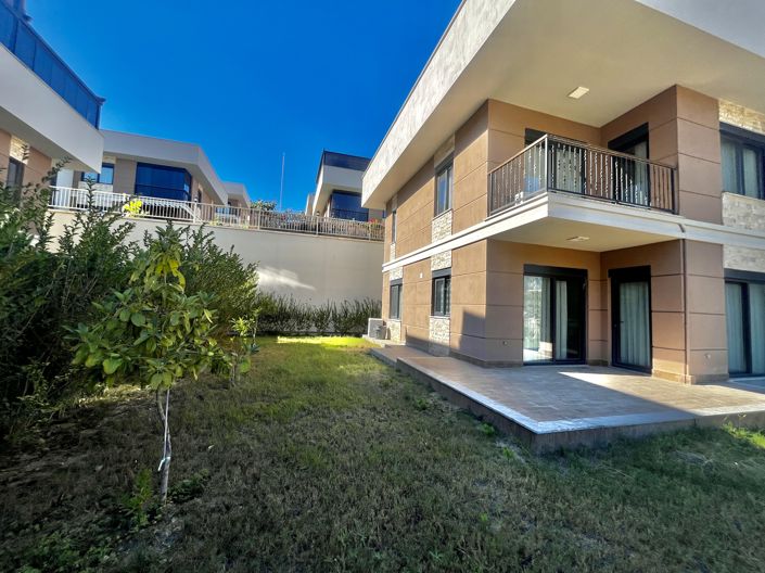 Image No.19-3 Bed Villa for sale