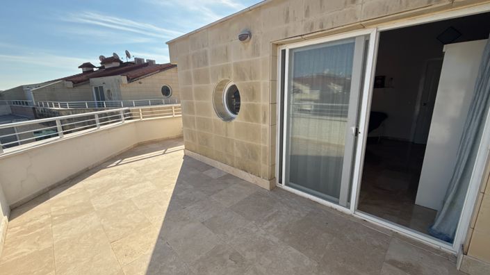 Image No.18-3 Bed Penthouse for sale