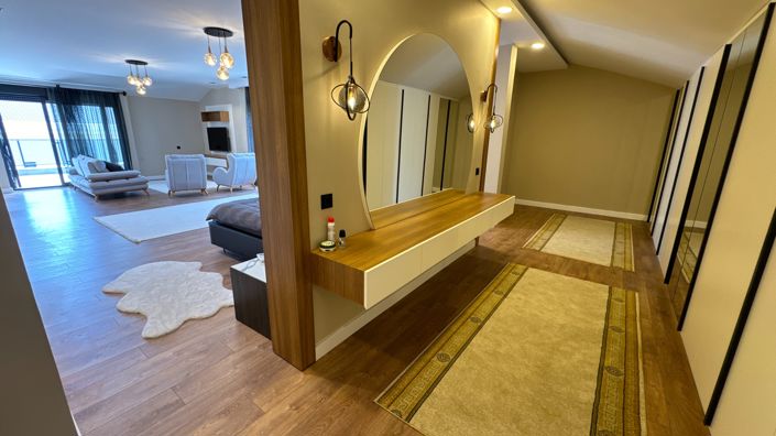 Image No.20-6 Bed Villa for sale