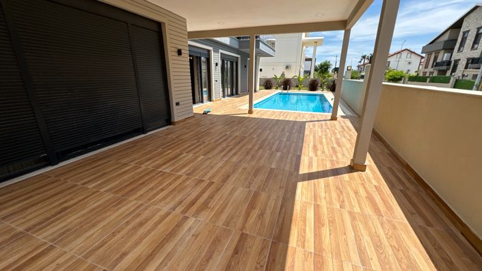 Image No.3-6 Bed Villa for sale