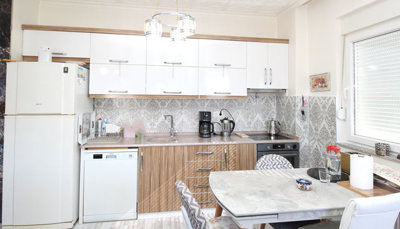 Centrally Located Apartment In Belek, Antalya For Sale - Dining area to the kitchen