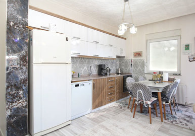 Centrally Located Apartment In Belek, Antalya For Sale - From the lounge to the kitchen