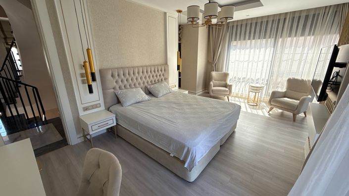 Image No.17-6 Bed Villa for sale