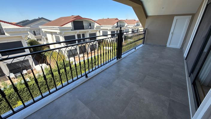 Image No.24-6 Bed Villa for sale