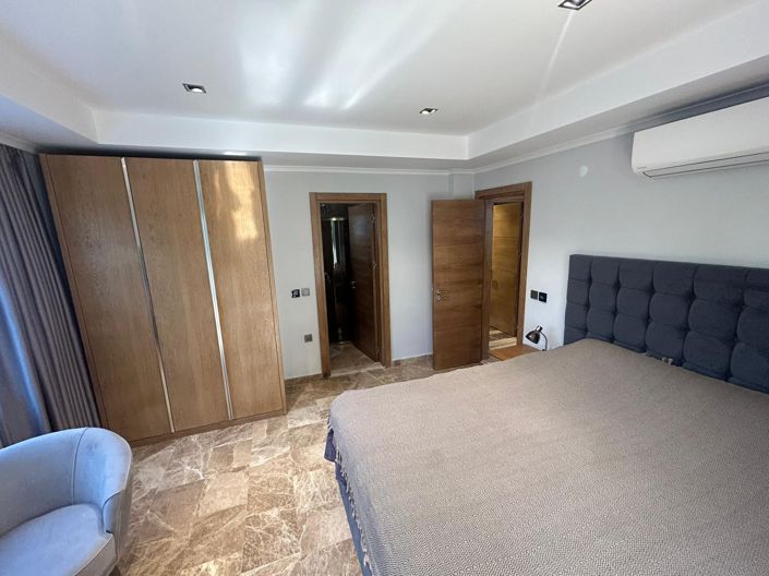 Image No.11-3 Bed Apartment for sale