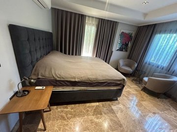 Riverside Apartment In Belek, Antalya For Sale - Spacious master bedroom