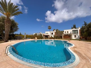 Luxury Property For Sale In Yalikavak Centre - Shared pool and sun terraces