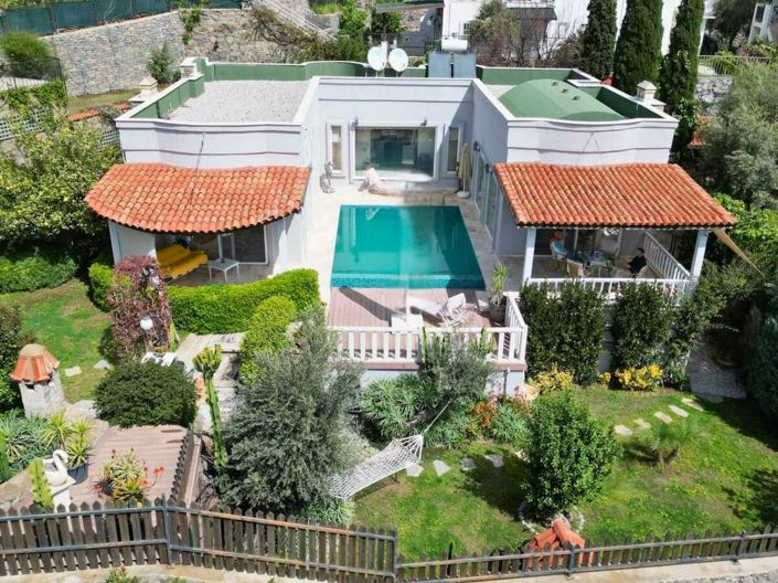 Image No.1-Villa de 4 chambres à vendre à Yalikavak