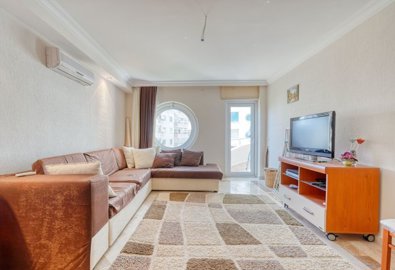 Elaborate Alanya Property For Sale In Mahmutlar – Lounge with balcony