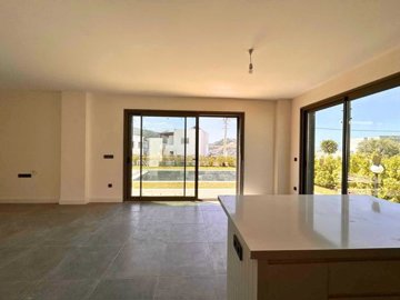Lush Villas In Bodrum With Private Pools & Gardens – Large windows with garden views
